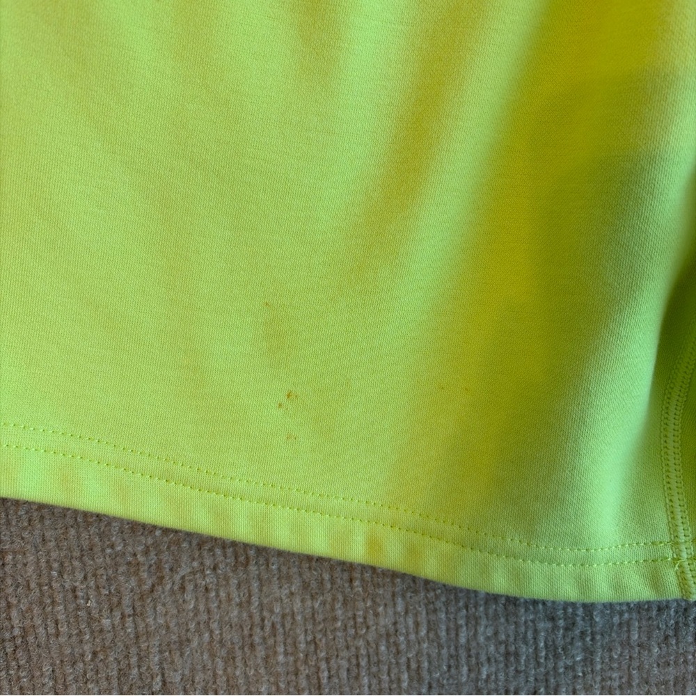 Fabletics Men’s Sz L The Go To Short in Green Vivid Lime - Picture 6 of 6